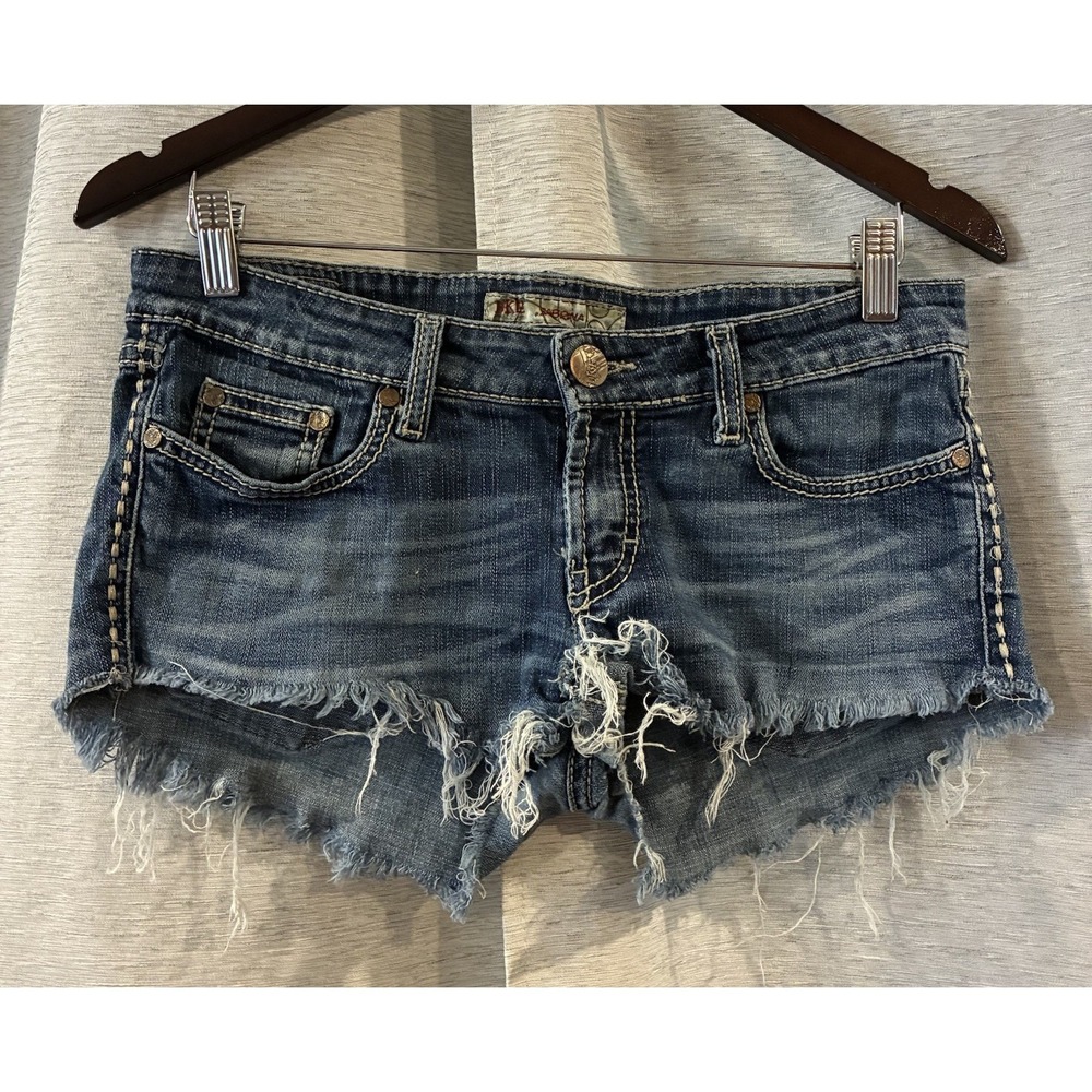 Buckle BKE Sabrina Shorts Womens 28 Fits Low Rise Blue Denim Distressed Reworked